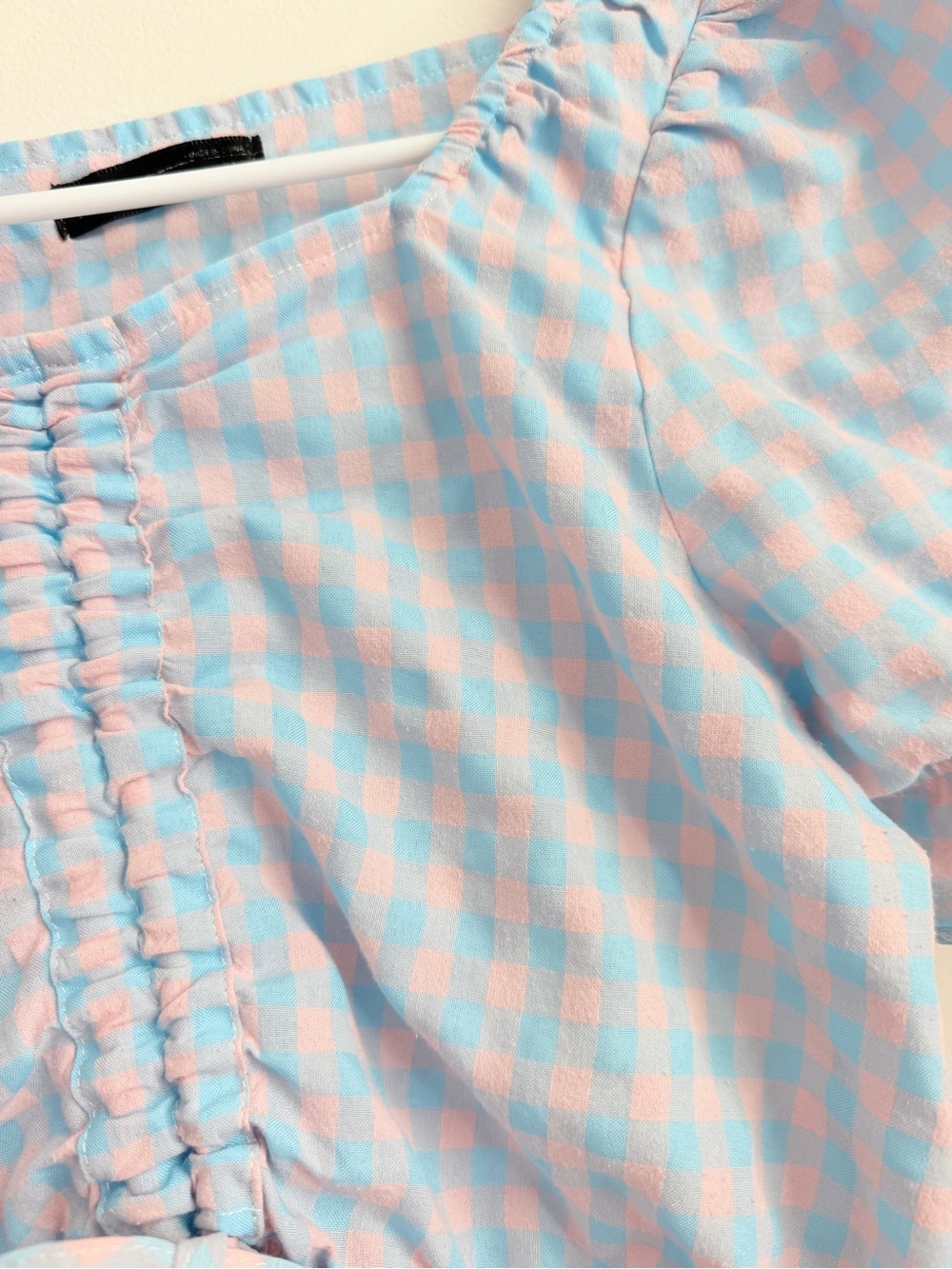 Gingham Ruffle Crop Top - Picture 2 of 5